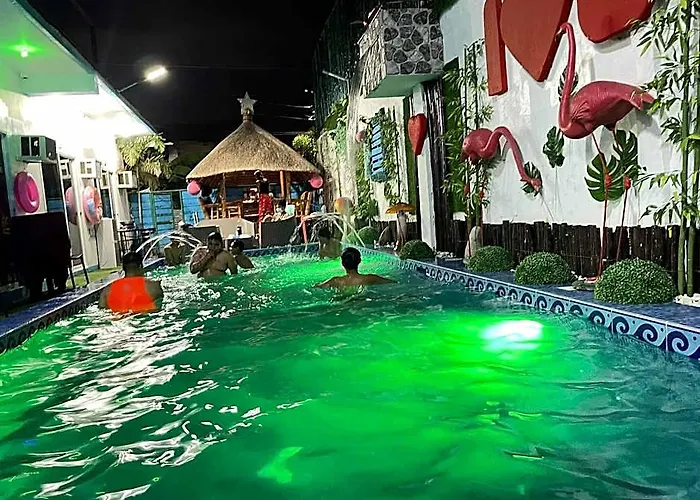 Sharon's Private Pool Villa, Perfect For Families!
