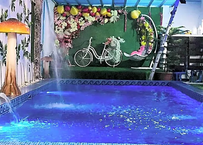 Sharon's Private Pool Villa, Perfect For Families! 빌라 세부